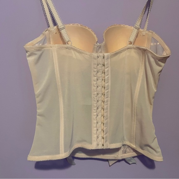 Baby pink corset top - Picture 3 of 3